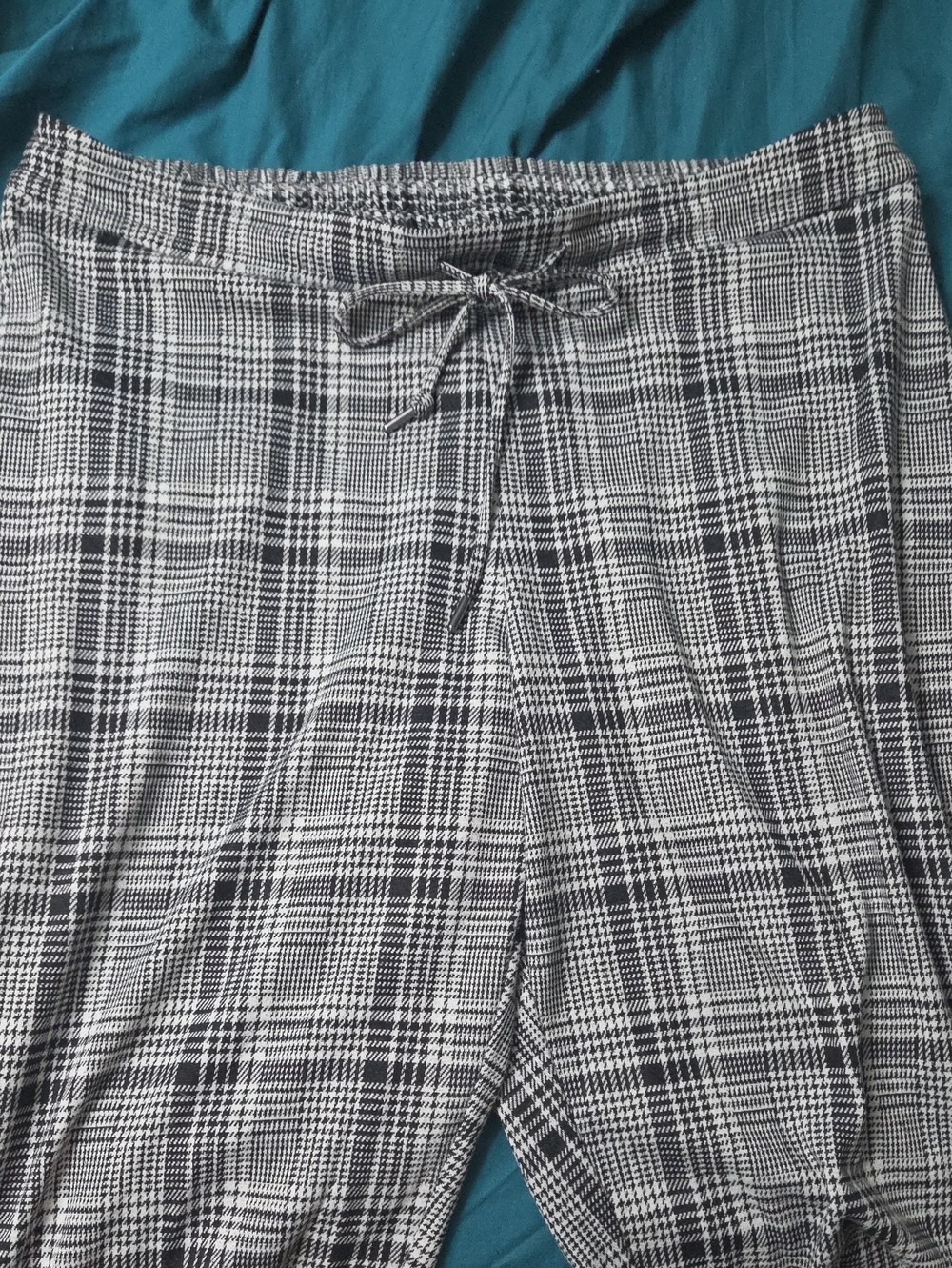 Ava & Viv Plaid Drawstring Pants in Black & White Houndstooth 2x